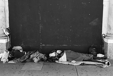 Homeless : Street Life : New York : Personal Photo Projects : Photos : Richard Moore : Photographer